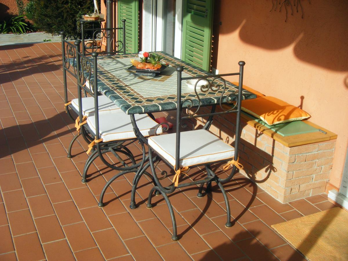 Giusy Bed And Breakfast Marina Di Carrara Exterior foto